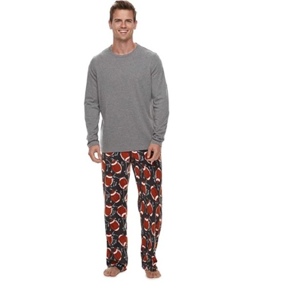 Mens Croft and Barrow Pajama Set- Size Medium Large  XL  FOOTBALLS  NWT - Picture 1 of 1